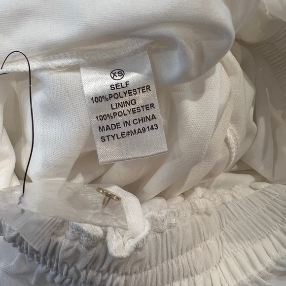 FASHION NOVA JUMPSUIT NWT XS - Picture 5 of 5